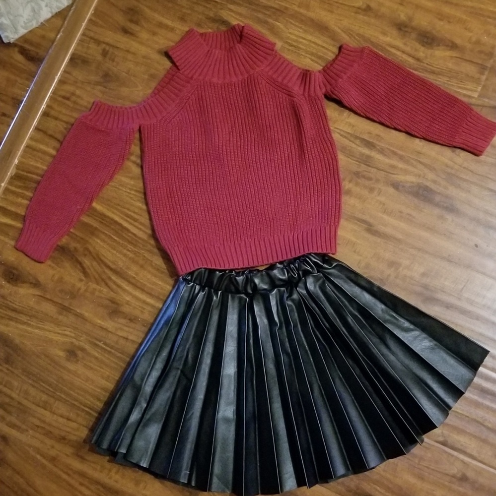 Sweater - Picture 2 of 2